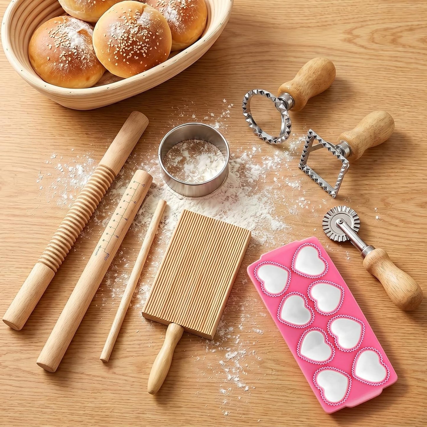 SienFong16 Pcs Pasta Making Kit, Homemade Pasta Tools Set with Ravioli Maker, Pasta Cutter, Dough Tools & Accessories, Fresh Italian Pasta Making Supplies for Kitchen Cooking Lovers