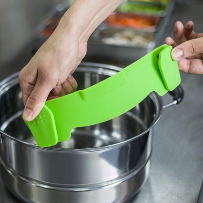 Clip On Strainer Silicone for Pots, Standard 8.86 x 3.55in, Purple | Food-grade BPA-free, Fits Pots Pans Bowls, Dishwasher Safe, for Pasta Noodles Vegetable Fruits, Space-saving Kitchen Gadget