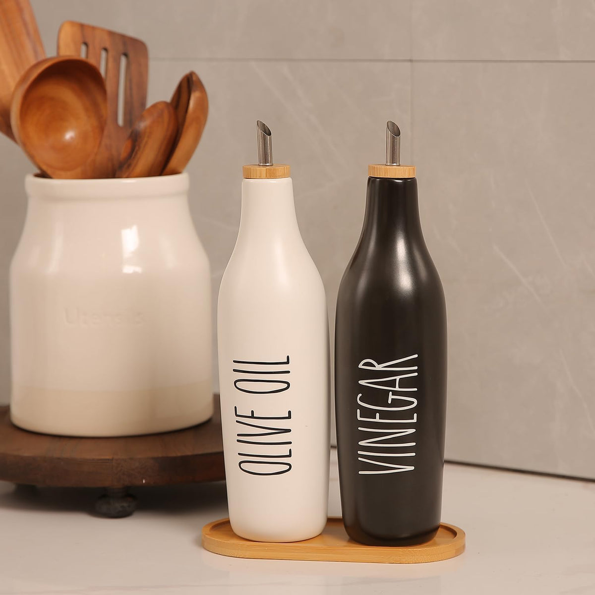 HOMCDALY Ceramic Olive Oil Dispenser for Kitchen, Stoneware 16oz Oil and Vinegar Bottles Dispenser, Kitchen Dispenser Bottle for EVOO Vinegar Syrups, Modern Farmhouse Design(W)