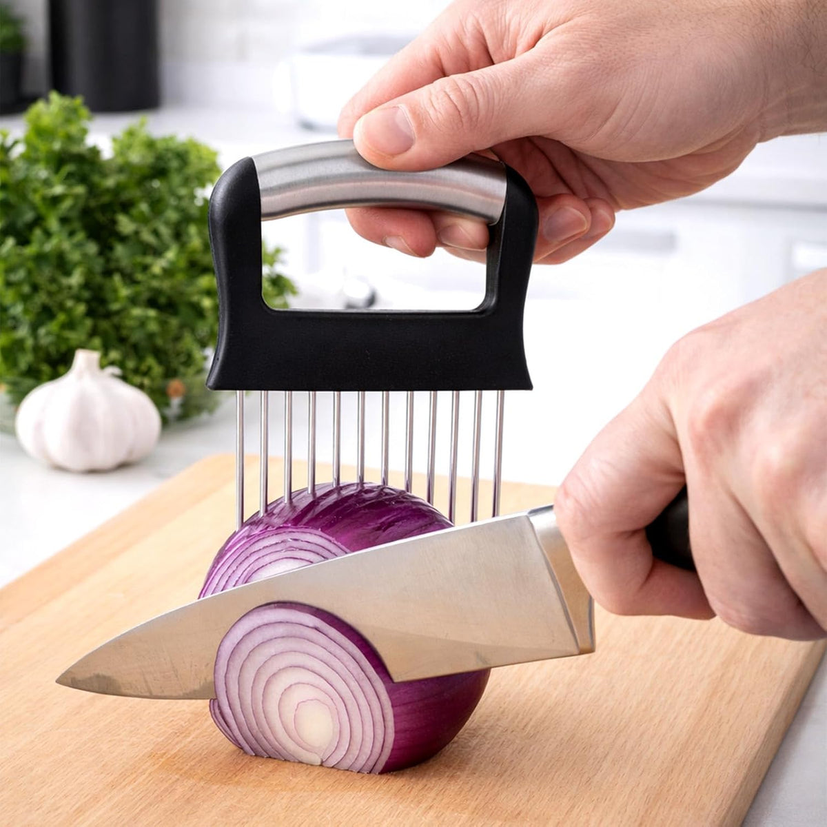 Onion Holder for Slicing, Extra-Large Stainless Steel Tomato and Potato Slicer with 16 Long Needles Versatile Food Slice Holder Home Kitchen Tool for Meat Onion Tomato Potato