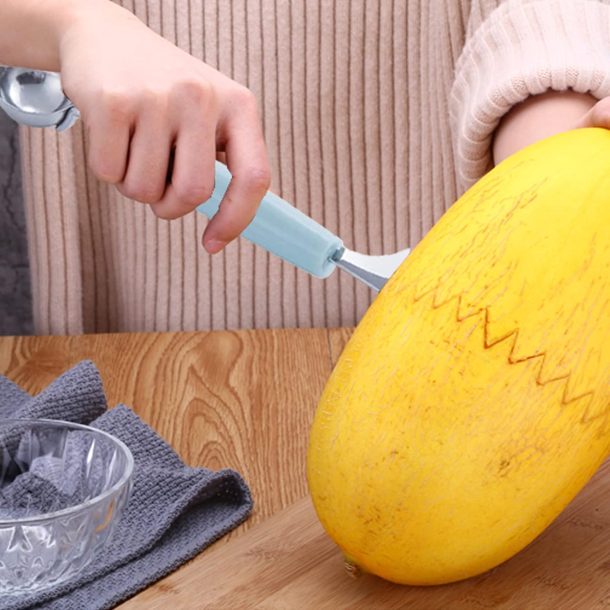 Melon Baller, 2Pcs Double-Headed Fruit Carving Cutter Knife Cookie Scoop Fruit Decoration Tool Stainless Steel DIY Cutting Scooping Round Melon Scoop for Watermelon,Cantaloupe,Fruits,Sorbet,Ice Cream