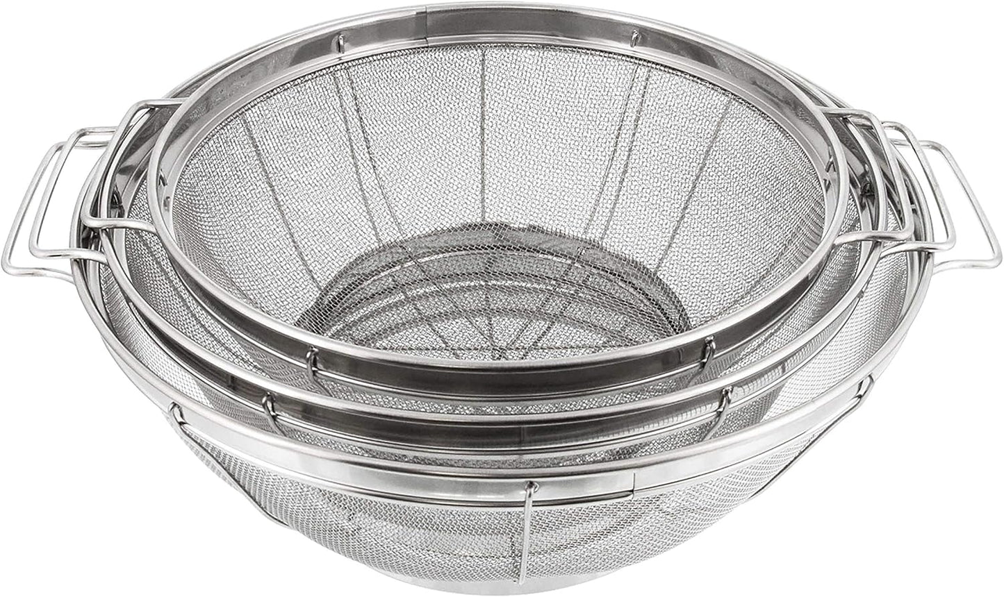 Set of 3 Stainless Steel Colander Strainers Net Baskets 5, 4, & 3-Quart - Colander with Handles & Resting Base - Stainless Steel Sieve, Mesh Strainers and Colanders for Kitchen