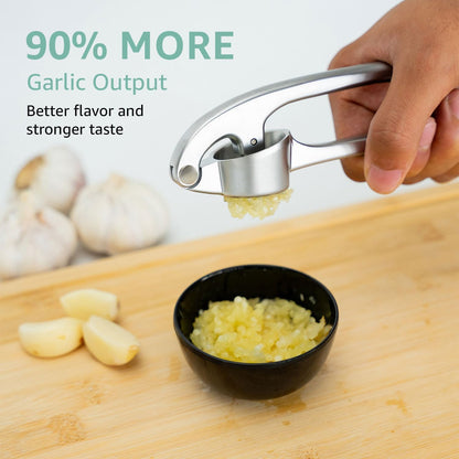 Garlic Press Crusher & Mincer – Easy Squeeze Ergonomic Handle, Heavy Duty Zinc Alloy, Dishwasher Safe, Includes Peeler & Cleaning Brush – Garlic Ginger Crusher Tool (Black)