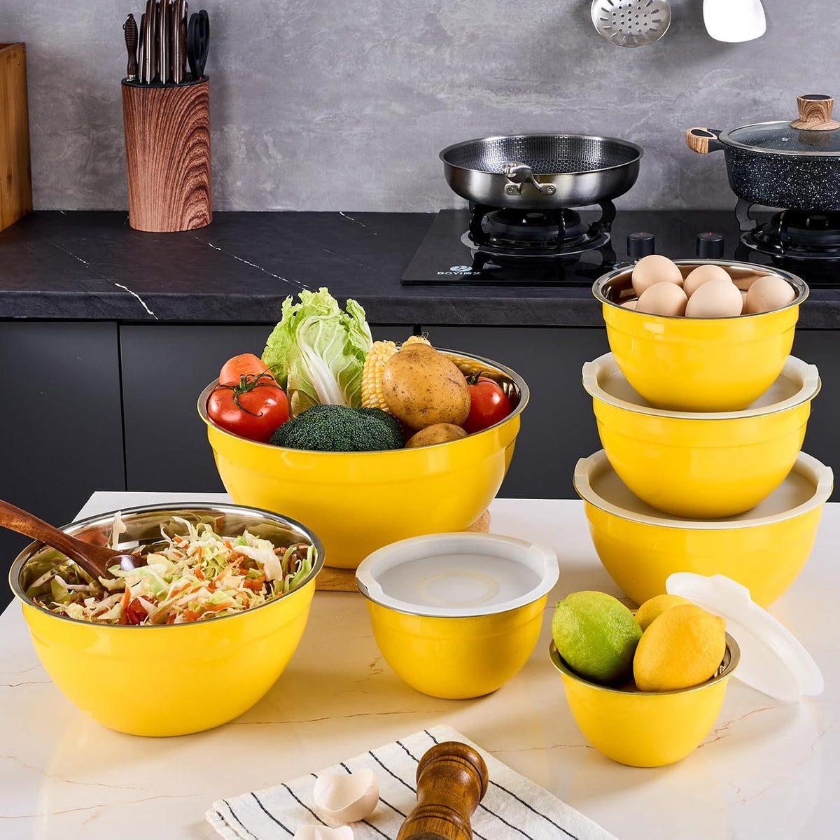 Gold Mixing Bowls With Airtight Lids,Stainless Steel Bowl,Salad Bowls 7 Piece Colorful Nesting Bowl Gold Kitchen Accessories,Size 7,3.6,2.7,2.1,1.5,1.1,0.8QT Stackable Design