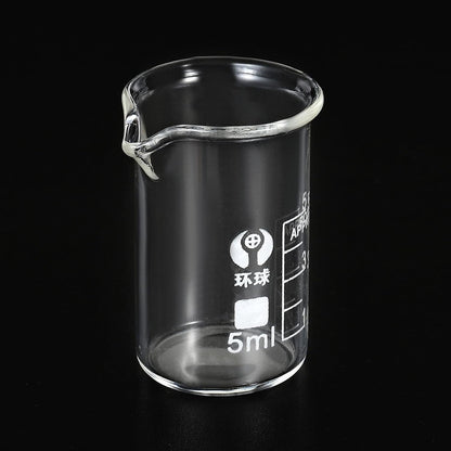 5ml Low Form Glass Beaker, 3.3 Borosilicate Glass Graduated Printed Scale Measuring Cups with Spout for Kitchen Lab Liquids Transit Boiling