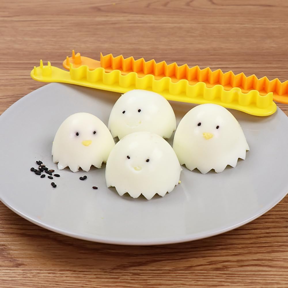 4 PACK Fancy Cut Eggs Cutters, Fancy Cooked Eggs Cutter Multi-functional Household Egg Cut Flower Shaper, Exquisite Kitchen Accessories, Easy to Clean (2 Shapes)