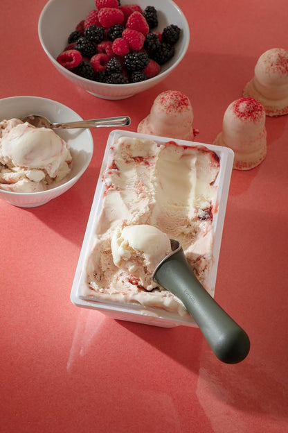 Green tools Ice cream spoon | Scoop & portion even rounds of ice cream, purée or other soft foods | Green