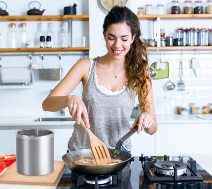 Stainless Steel Jumbo Grease Container with Removable Strainer and Snug Lid. Perfect container for fryer oil, bacon drippings, lard and ghee oil. Large capacity can - 1 Gall / 4 Qt / 3.75 Lt