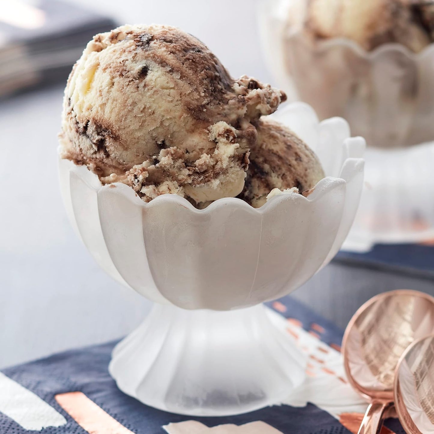 Heavy-Duty Ice Cream Scoop, Non-Slip Grip, Silver | Heavy-Duty Stainless Steel Scoop with Non-Slip Grip for Portioning Ice Cream, Cookie Dough & Mashed Potatoes Evenly