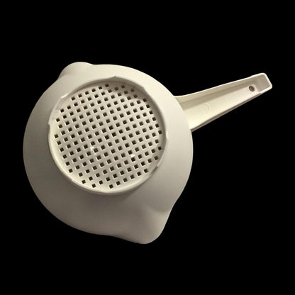 Strainer 1 Qt Colander in Bright White