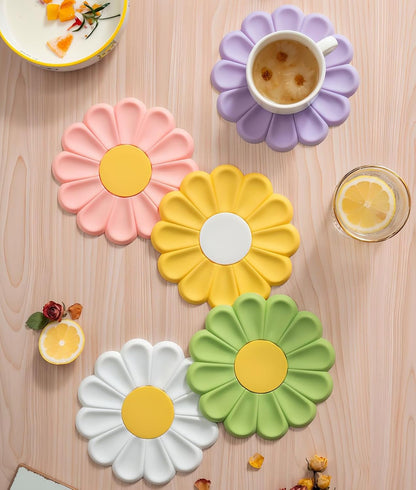 Daisy Silicone Trivet 6.7 Inch Heat Resistant Hot Pad | Food-grade silicone, heat resistant to 446°F. Use as trivet, coffee mat, or placemat. Anti-slip, dishwasher safe, stackable.
