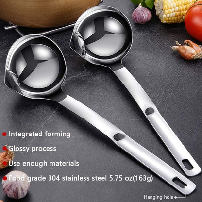 Fat Separator, Premium 304 Stainless Steel Oil Separator Soup Ladle Gravy Separator Skimmer with Hanging Hole, Kitchen Cooking Fat Remover Strainer Spoon for Soups, Sauces, Stews, 1 Pcs, 12 Inch