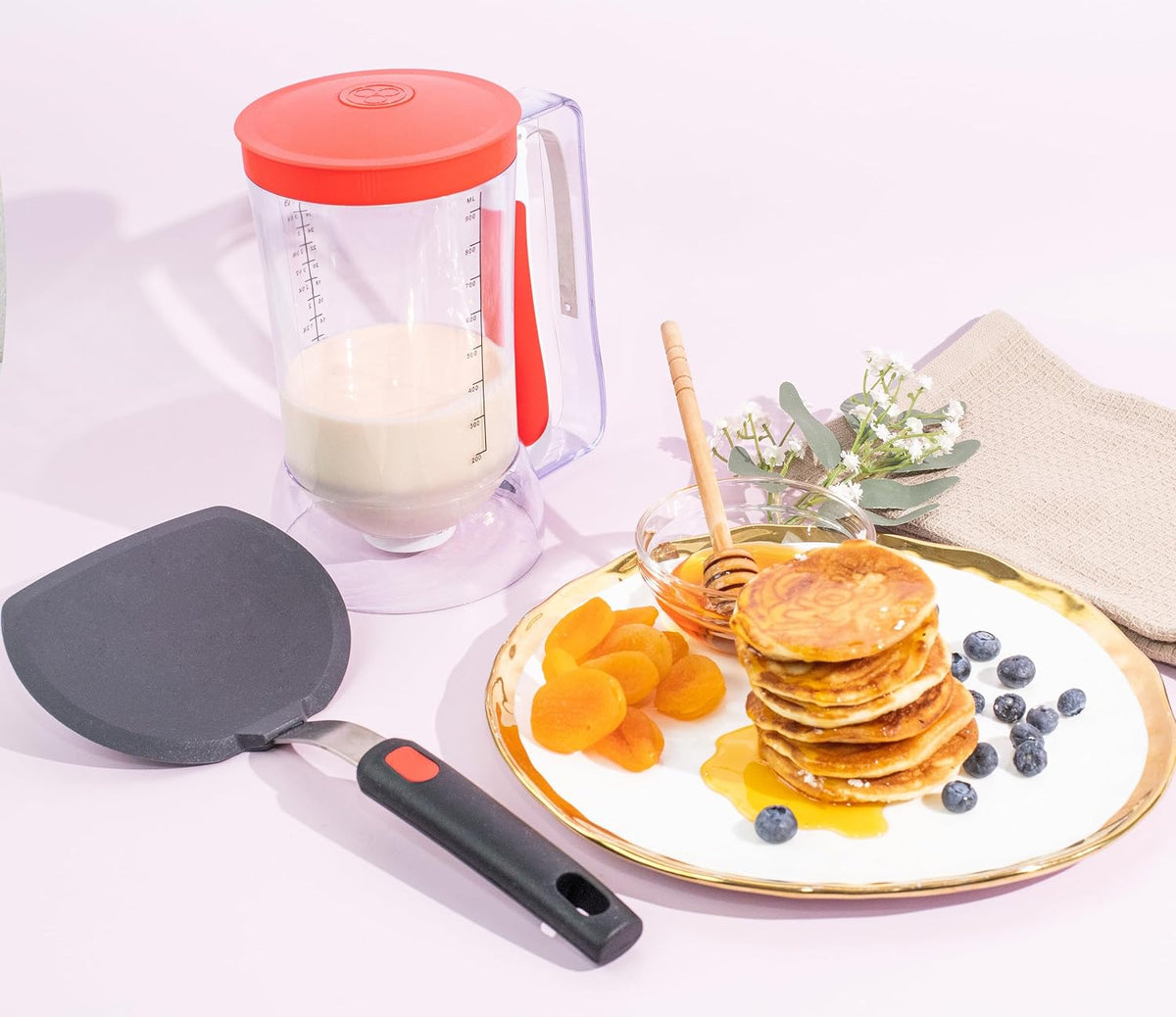 Mess-Free Pancakes Pourer & Cupcake Batter Dispenser | 4 Cup Capacity | Precision Pour Control & Easy-Squeeze Handle | BPA-Free Kitchen Tool for Waffles, Crepes & Muffins