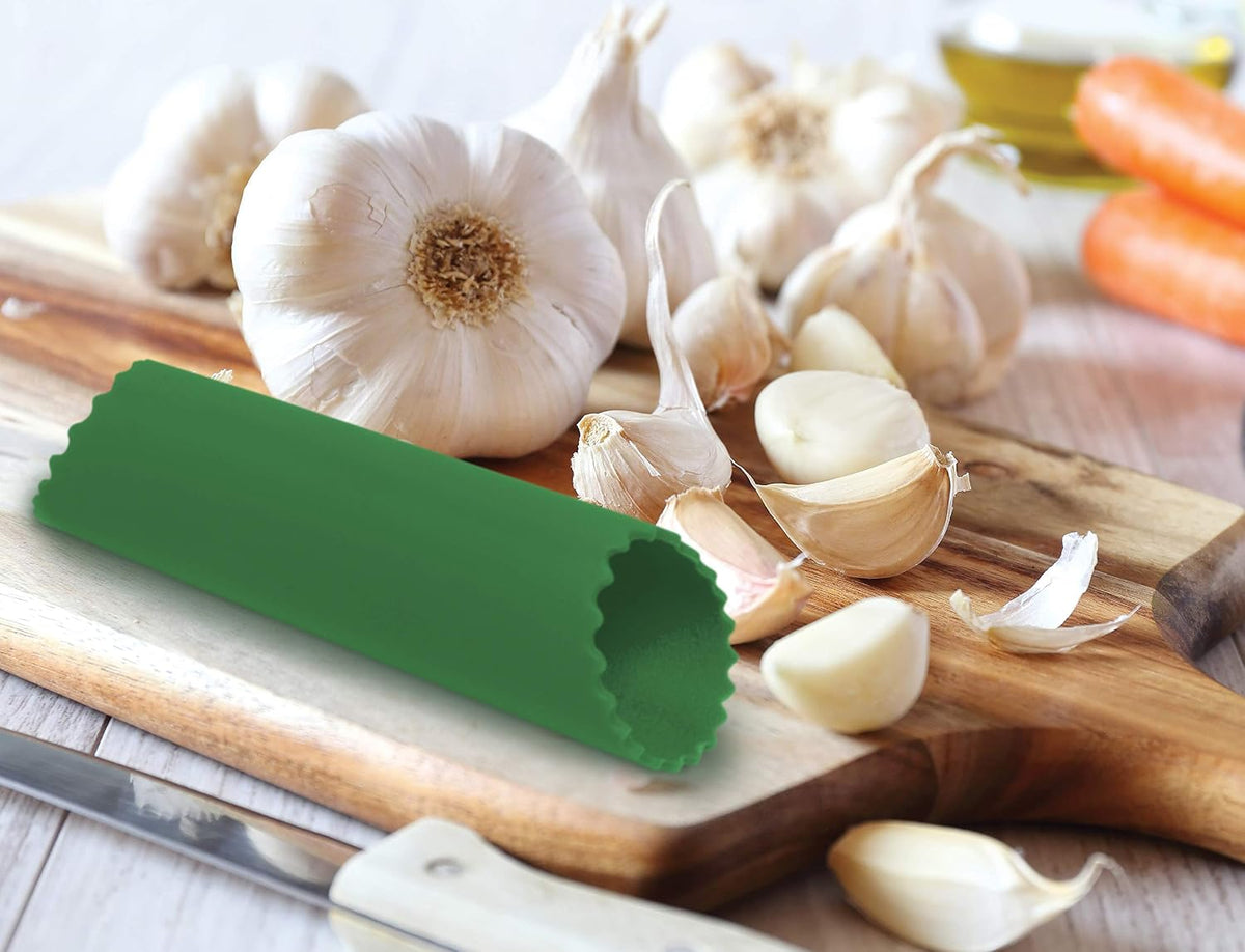 No-Peel, Self Cleaning Garlic Press, 6.25 x 1-Inches, the Italian Market Original since 1906
