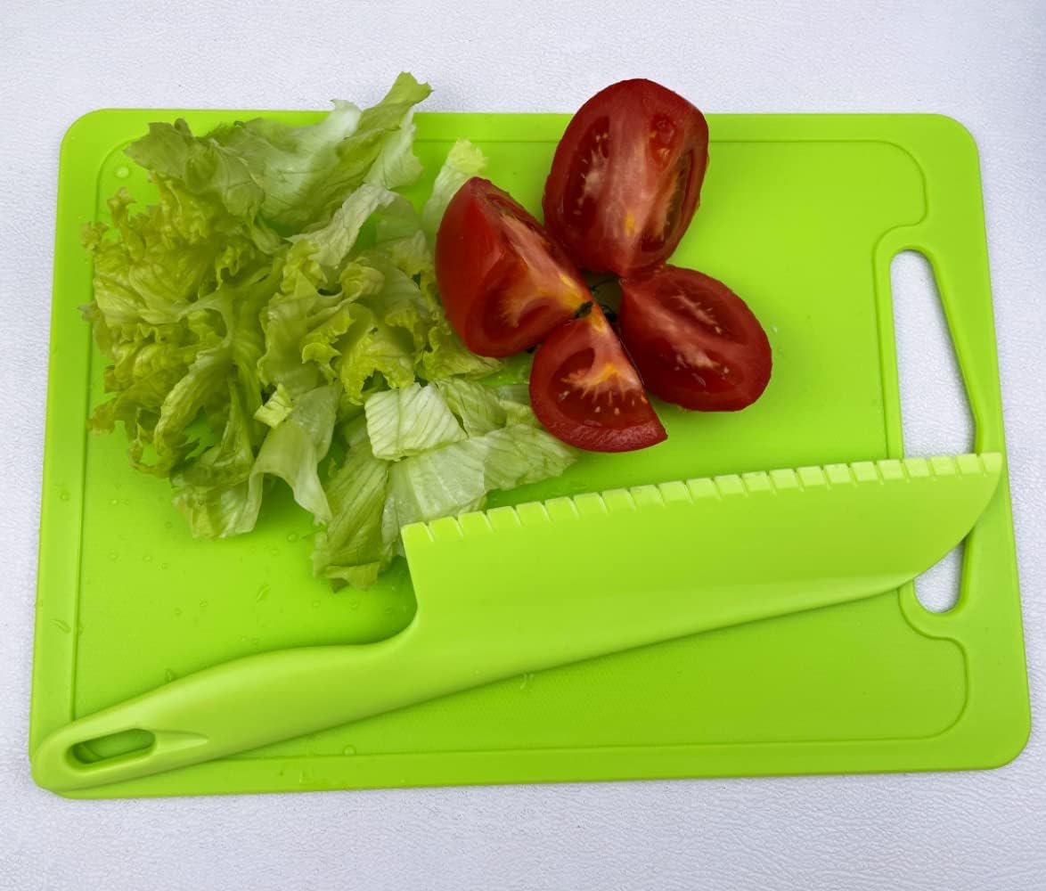 Professional Lettuce Knife, 11" Serrated Salad Cutter for Veggies, Fruit, Bread, Cake, Salad, Plastic Kitchen Nylon Knife for Cooking and Cutting to Prevent Turning Brown, Green