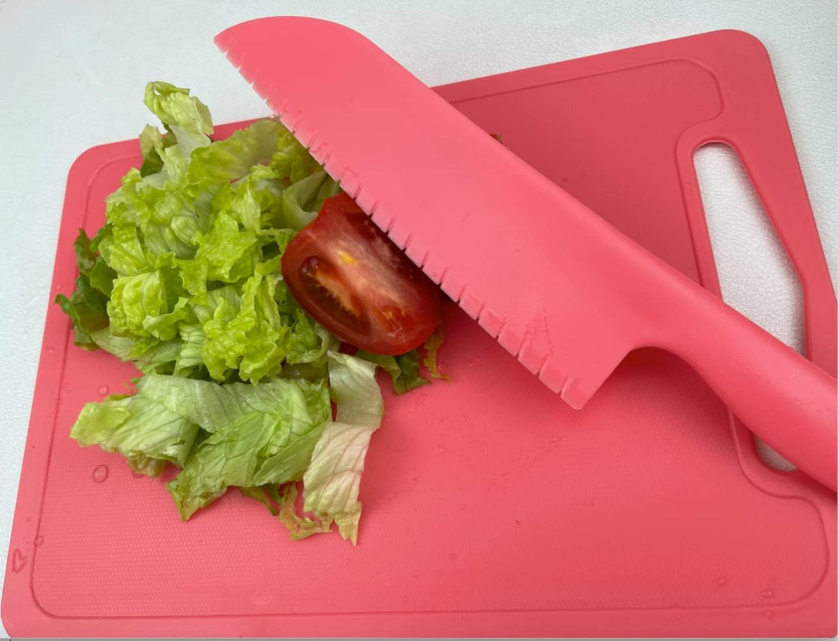 Professional Lettuce Knife, 11" Serrated Salad Cutter for Veggies, Fruit, Bread, Cake, Salad, Plastic Kitchen Nylon Knife for Cooking and Cutting to Prevent Turning Brown, Green