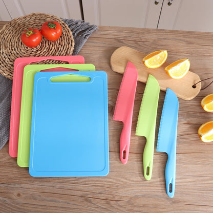 Professional Lettuce Knife, 11" Serrated Salad Cutter for Veggies, Fruit, Bread, Cake, Salad, Plastic Kitchen Nylon Knife for Cooking and Cutting to Prevent Turning Brown, Green