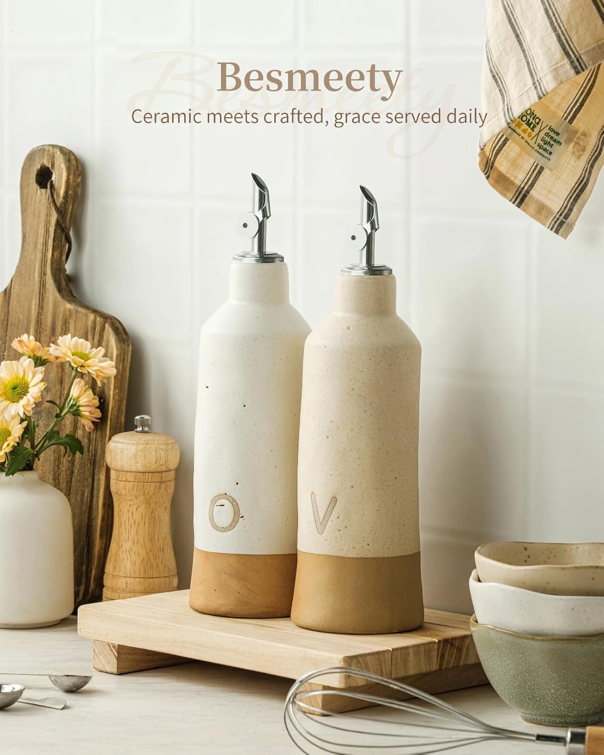 18oz Olive Oil Dispenser Bottle for Kitchen, Ceramic Oil and Vinegar Dispenser Set with Automatic Stainless Steel Pourer