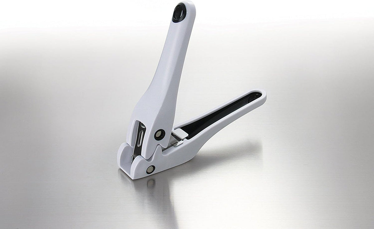 Garlic Press | Easy Clean Mincer Crusher with Removable Stainless Steel Press Plate | Efficient No Peel Garlic Press | Patented Easy Squeeze Mechanism | Color Green