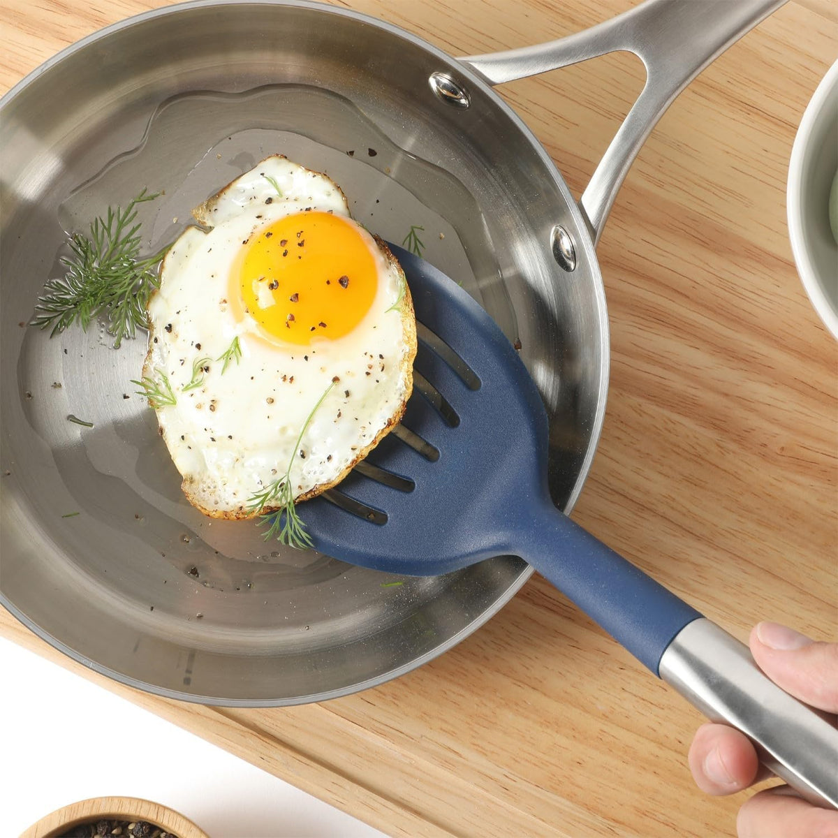 Prime Slotted Turner, Kitchen Flipping Spatula, Slotted Spatula with Silicone Head and Stainless Steel Handle, Heat Resistant Nonstick Cookware for Flipping and Draining (Navy Blue)