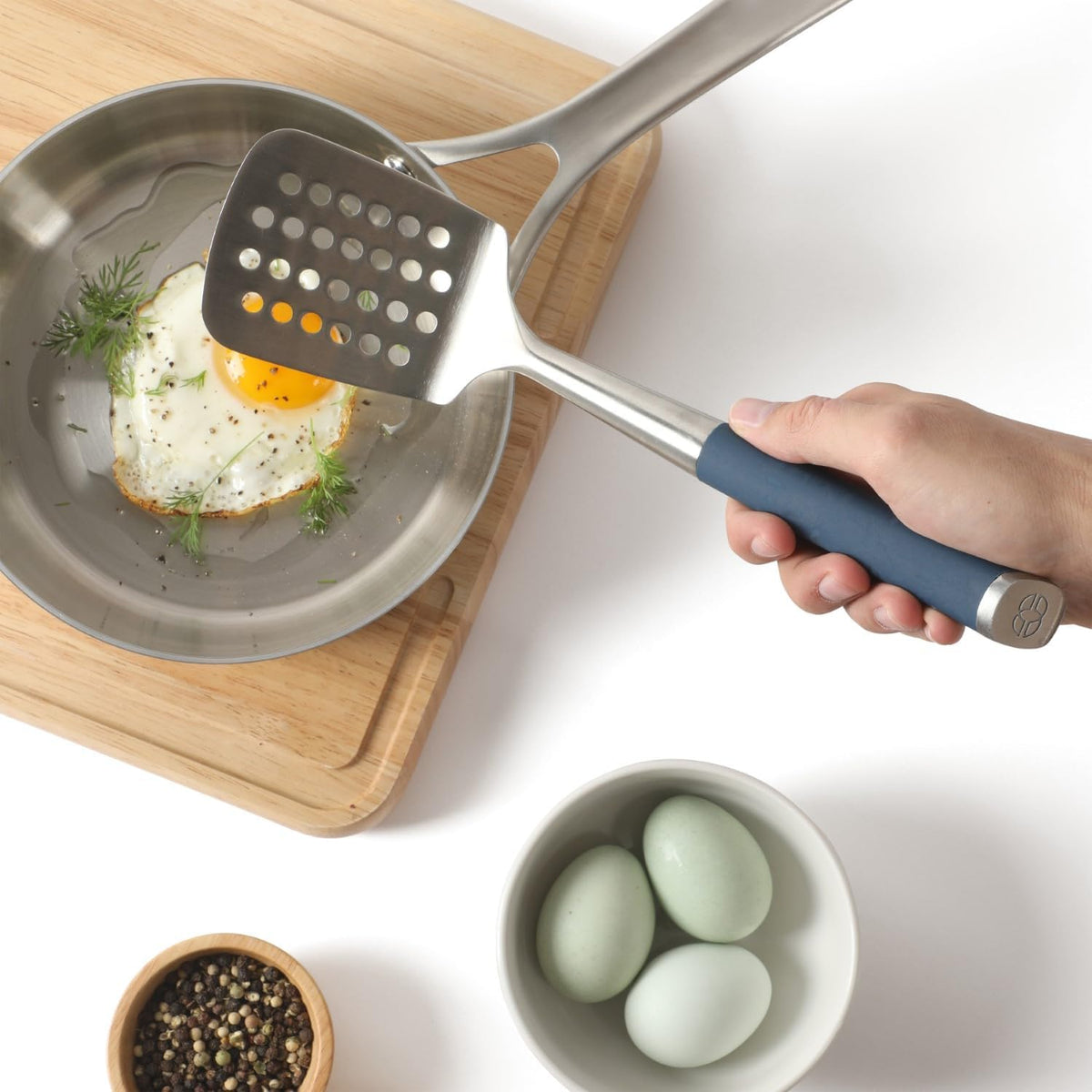 Prime Slotted Turner, Kitchen Flipping Spatula, Slotted Spatula with Silicone Head and Stainless Steel Handle, Heat Resistant Nonstick Cookware for Flipping and Draining (Navy Blue)