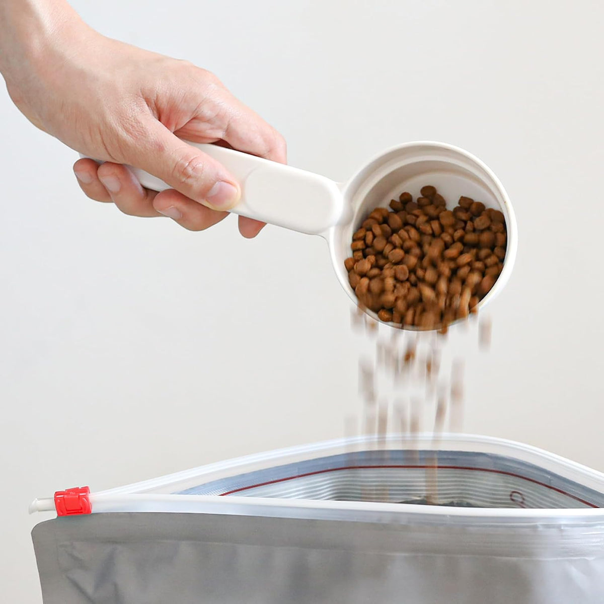 ComSaf Dog Food Scoop 1/2 Cup, Pet Food Measuring Cup for Dogs and Cats
