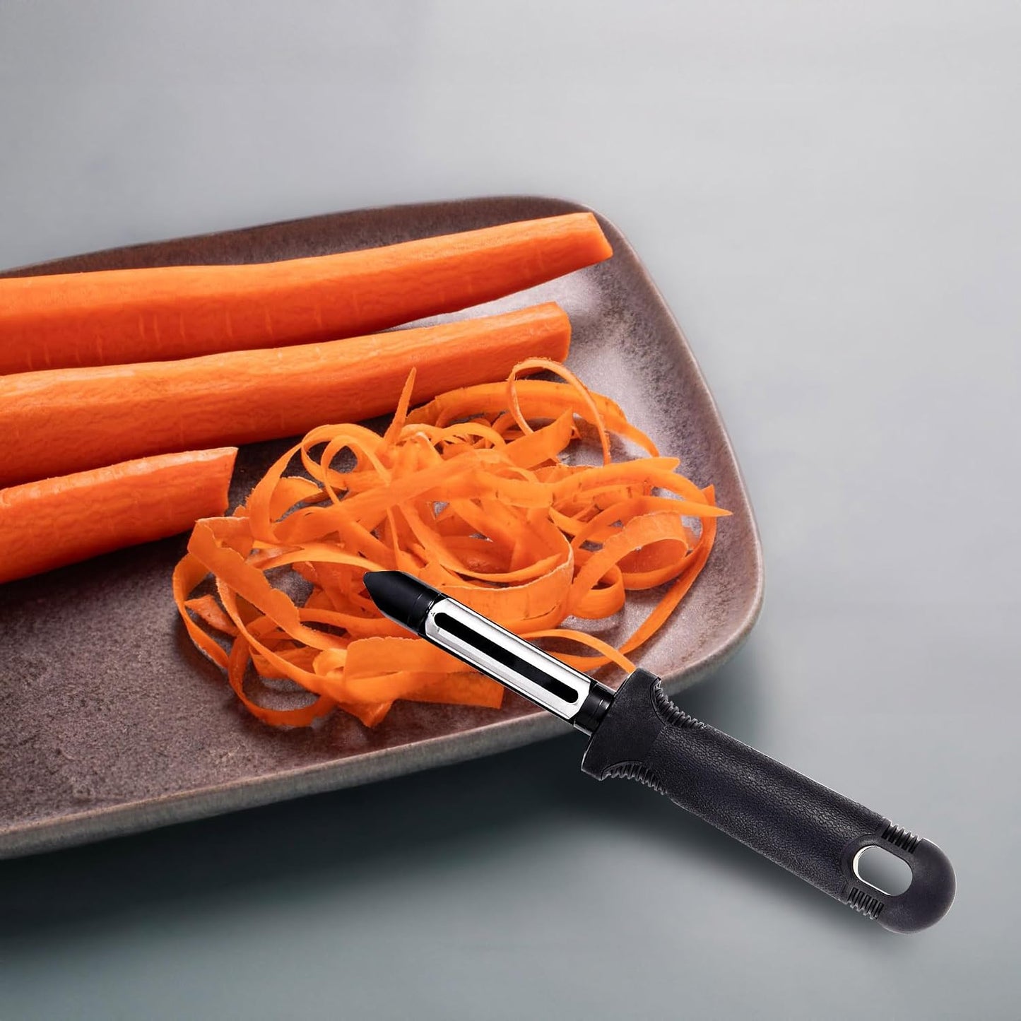 Kitchen Swivel Peeler with Soft-Grip Handle, Japanese Steel Blade