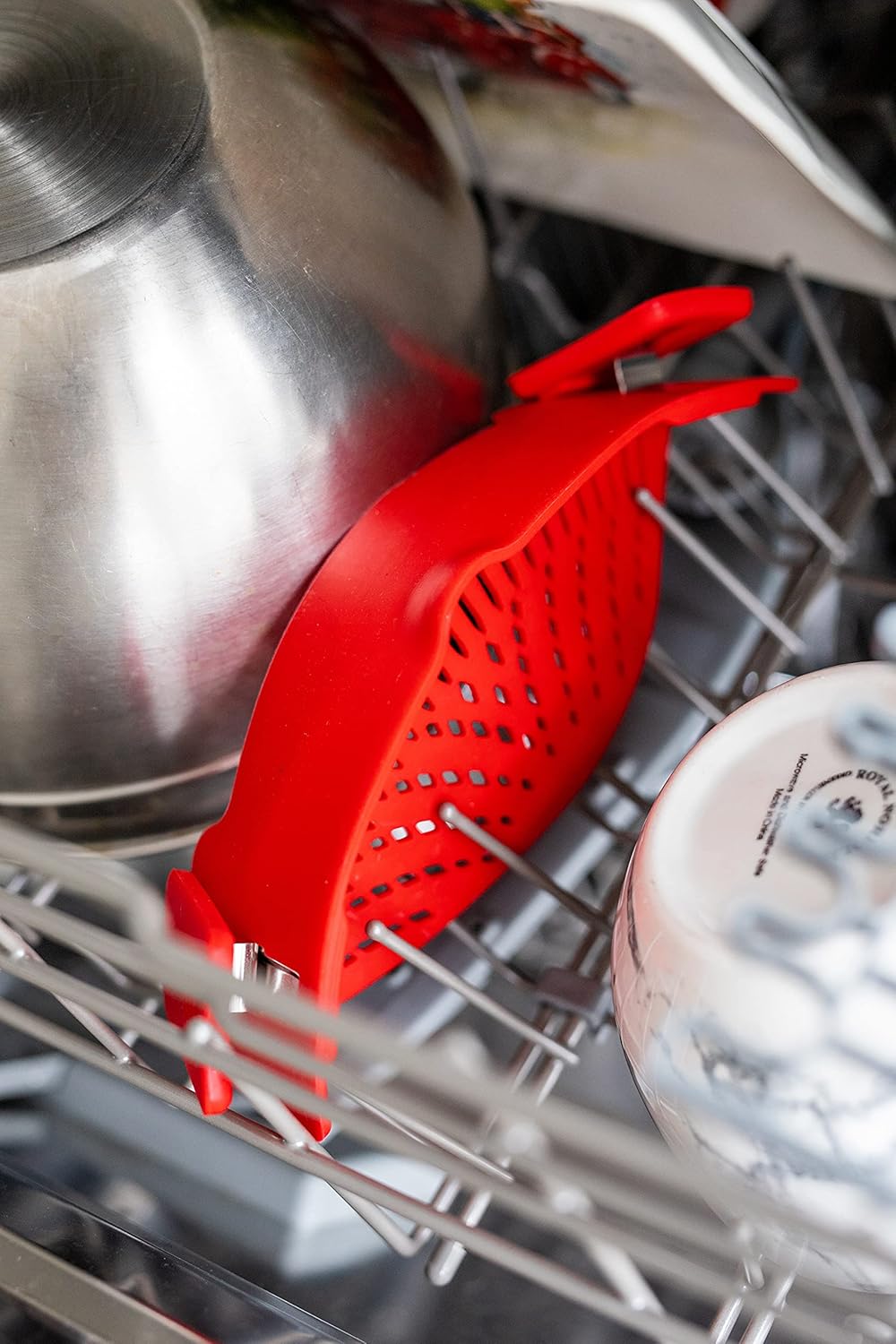 Clip On Pasta Strainer Silicone Universal Fit for all Pots and Bowls Snap On Drainer for Meat, Vegetables, Fruit Colander for Kitchen Easily Drain Food Space Saving
