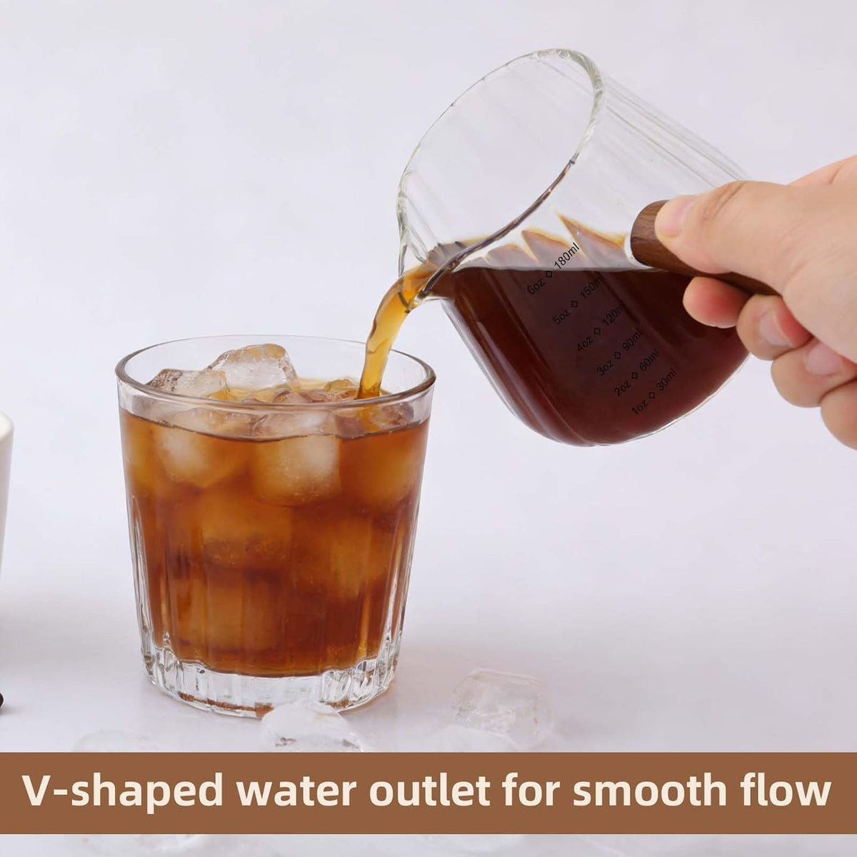 2pcs Espresso Measuring Cups, 6oz Transparent Espresso Shot Glass Measuring Cup with Wood Handle & V-Shaped Spout for Coffee Milk Tea Liquid Serving Bar Accessories