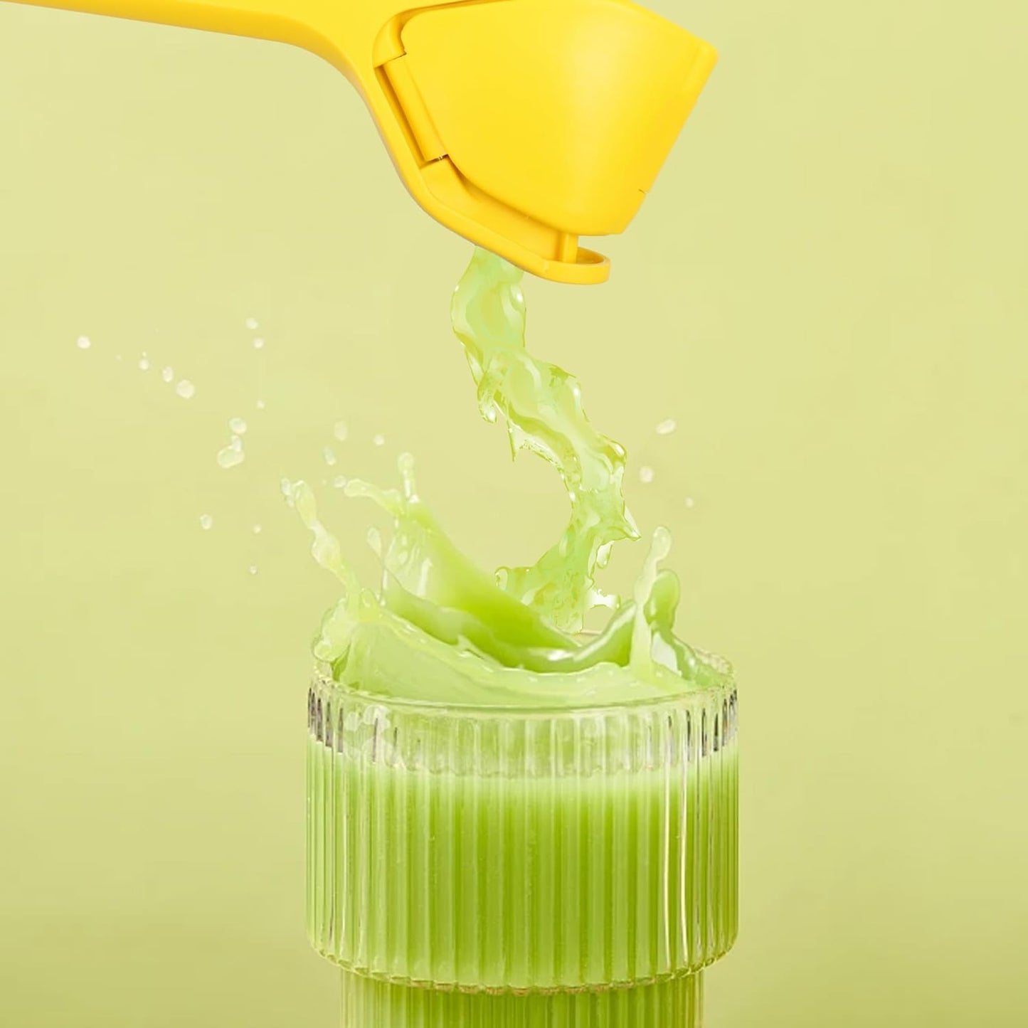Lemon Squeezer,lemon juicer,lime squeezer citrus squeezer,yellow