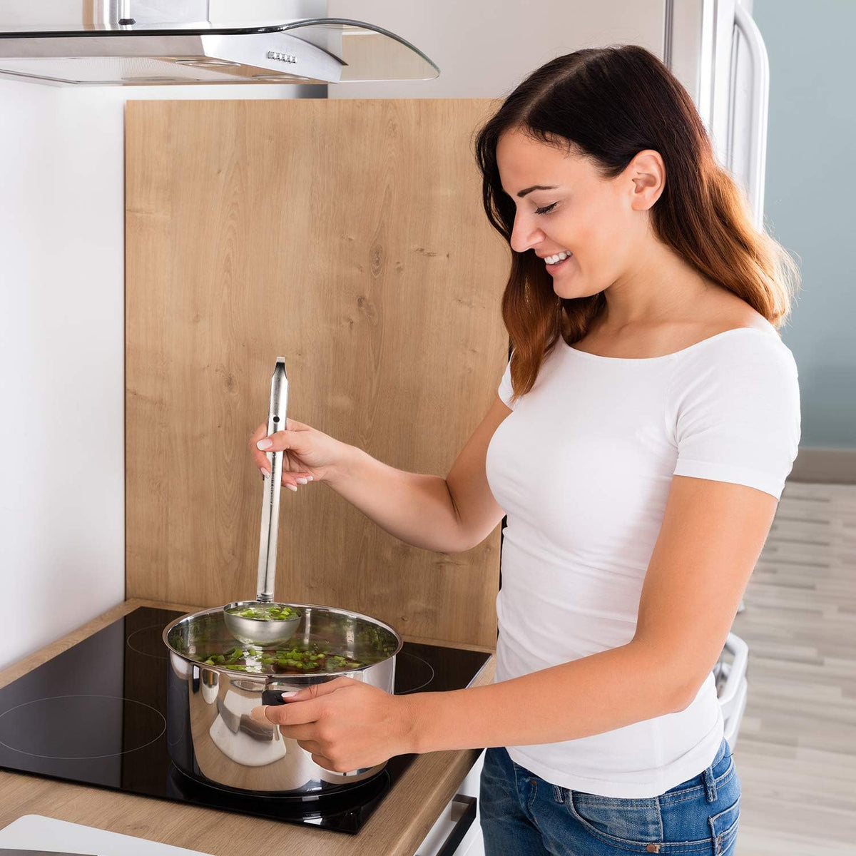 Stainless Steel Ladle Soup Handle Ladle with Pouring Rim for Kitchen Cooking Soup Sauce