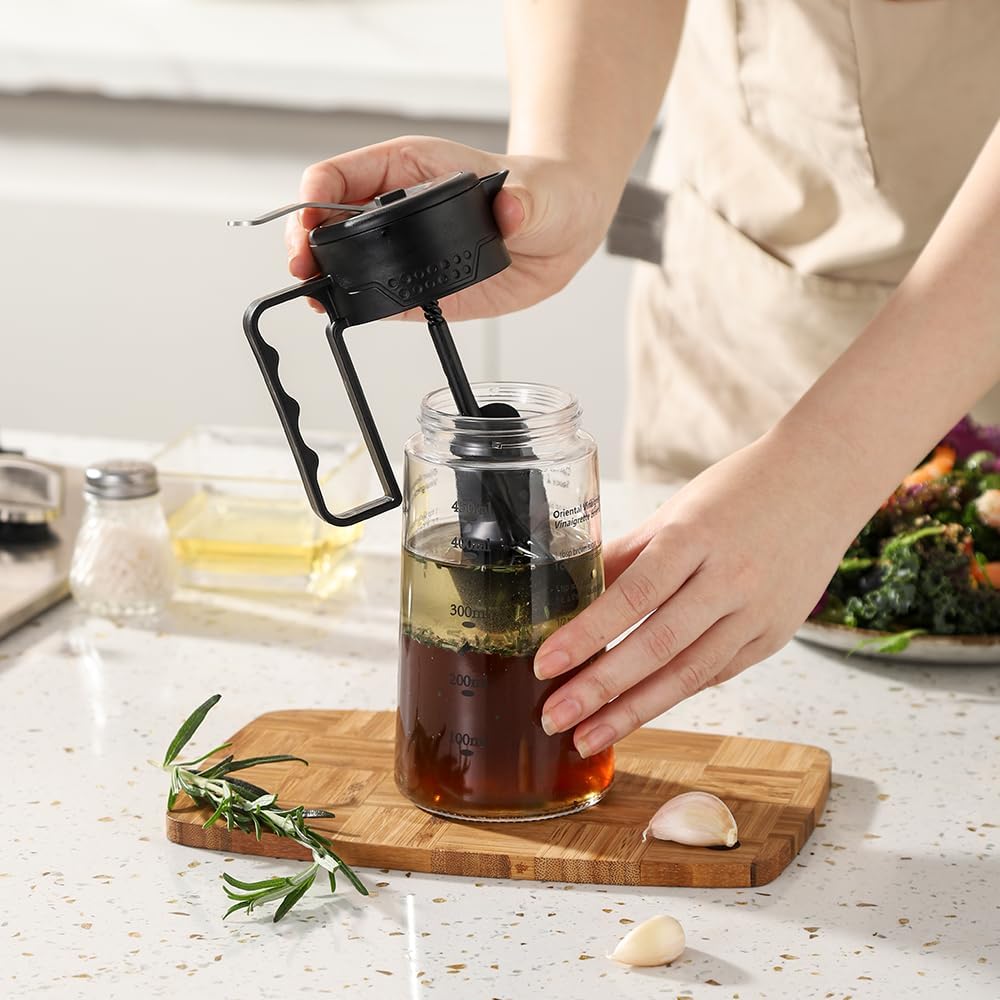 Salad Dressing Shaker Glass Homemade Salad Dressing Bottle Salad Mixer/Container with Pour Spout & Recipes， Leak-Proof, BPA-free, Easy Press Lid for One-Handed Operation