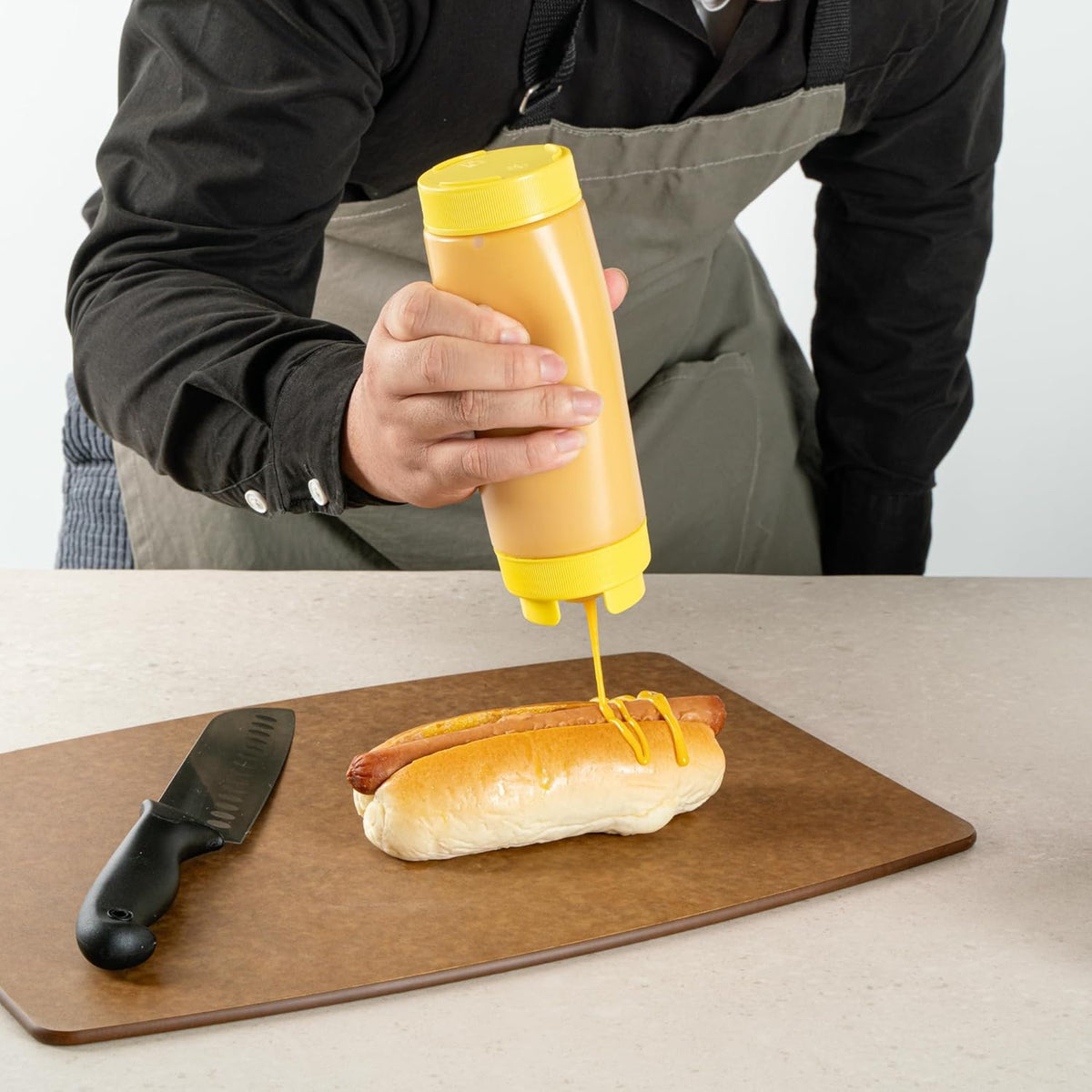 Plastic Squeeze Bottle 20 oz Refillable Condiment Bottle Large Valve Dishwashable Yellow Inverted Sauce Dispenser For Thick Condiments, Dressings, Batter, Sour Cream, And Syrups