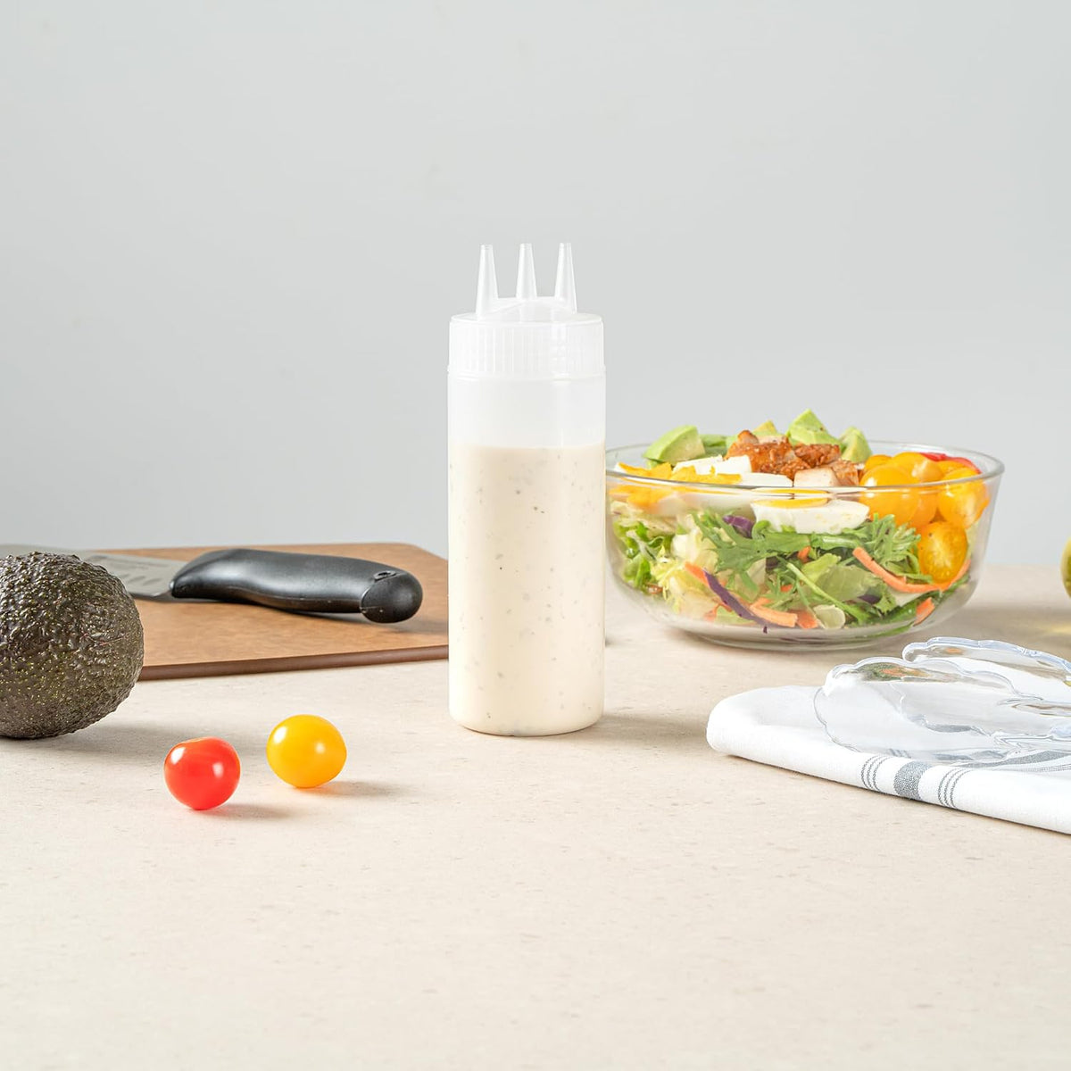 Plastic Squeeze Bottle 20 oz Refillable Condiment Bottle Large Valve Dishwashable Yellow Inverted Sauce Dispenser For Thick Condiments, Dressings, Batter, Sour Cream, And Syrups