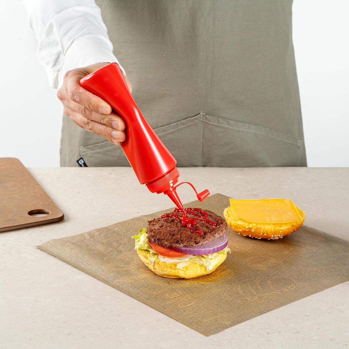 Plastic Squeeze Bottle 20 oz Refillable Condiment Bottle Large Valve Dishwashable Yellow Inverted Sauce Dispenser For Thick Condiments, Dressings, Batter, Sour Cream, And Syrups