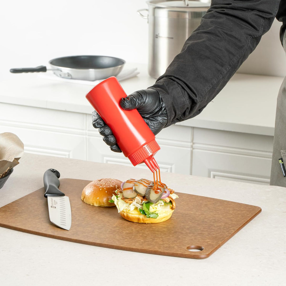 Plastic Squeeze Bottle 20 oz Refillable Condiment Bottle Large Valve Dishwashable Yellow Inverted Sauce Dispenser For Thick Condiments, Dressings, Batter, Sour Cream, And Syrups
