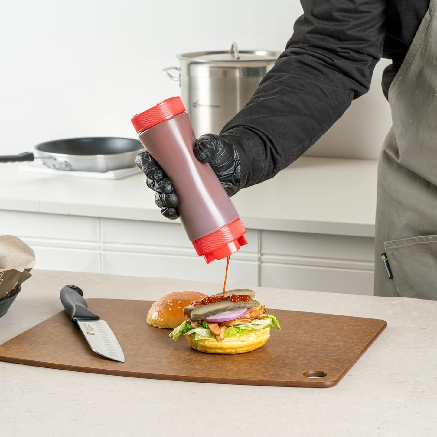 Plastic Squeeze Bottle 20 oz Refillable Condiment Bottle Large Valve Dishwashable Yellow Inverted Sauce Dispenser For Thick Condiments, Dressings, Batter, Sour Cream, And Syrups