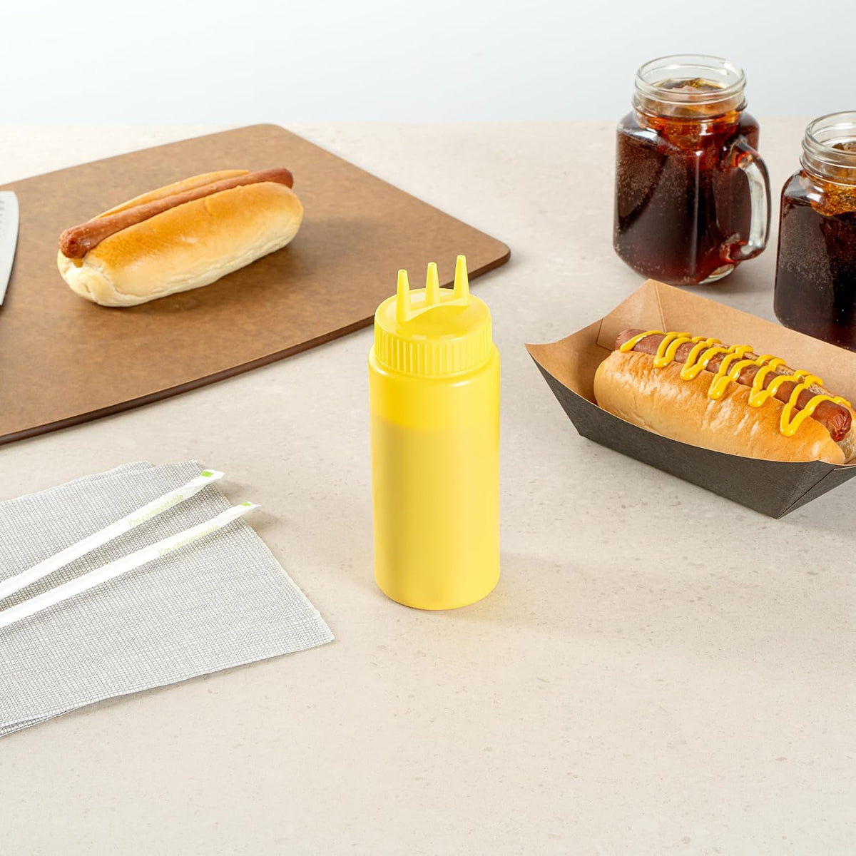 Plastic Squeeze Bottle 20 oz Refillable Condiment Bottle Large Valve Dishwashable Yellow Inverted Sauce Dispenser For Thick Condiments, Dressings, Batter, Sour Cream, And Syrups