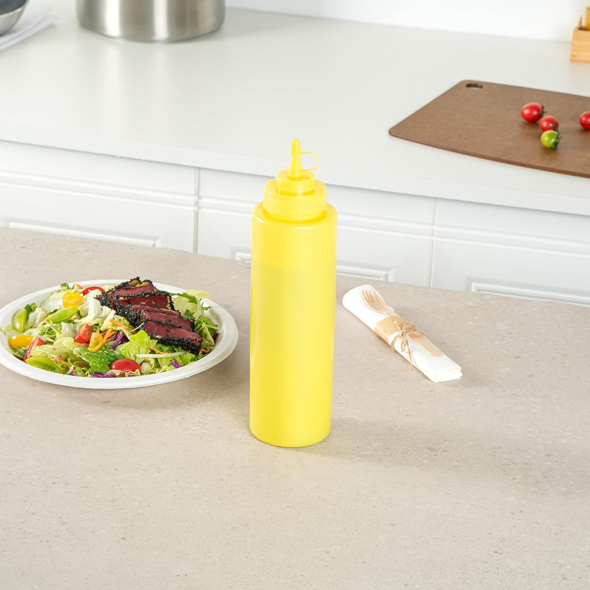 Plastic Squeeze Bottle 20 oz Refillable Condiment Bottle Large Valve Dishwashable Yellow Inverted Sauce Dispenser For Thick Condiments, Dressings, Batter, Sour Cream, And Syrups