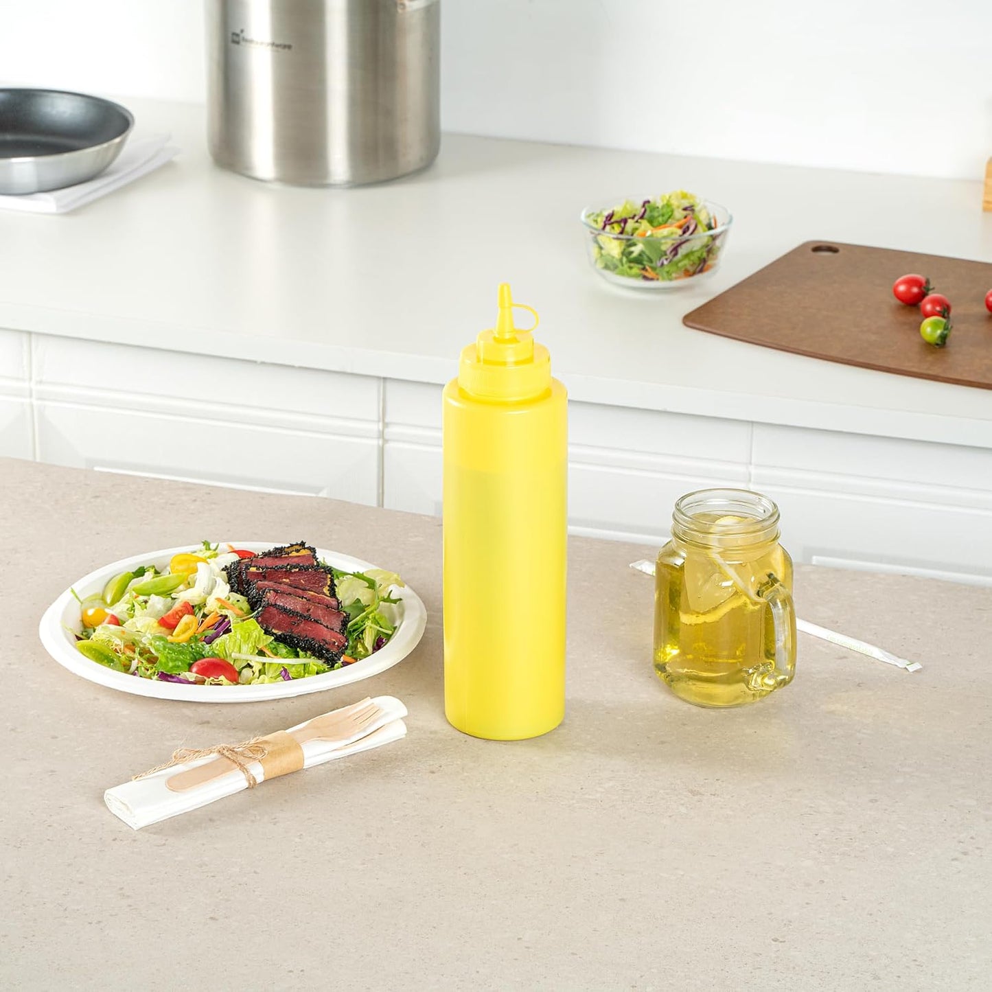 Plastic Squeeze Bottle 20 oz Refillable Condiment Bottle Large Valve Dishwashable Yellow Inverted Sauce Dispenser For Thick Condiments, Dressings, Batter, Sour Cream, And Syrups