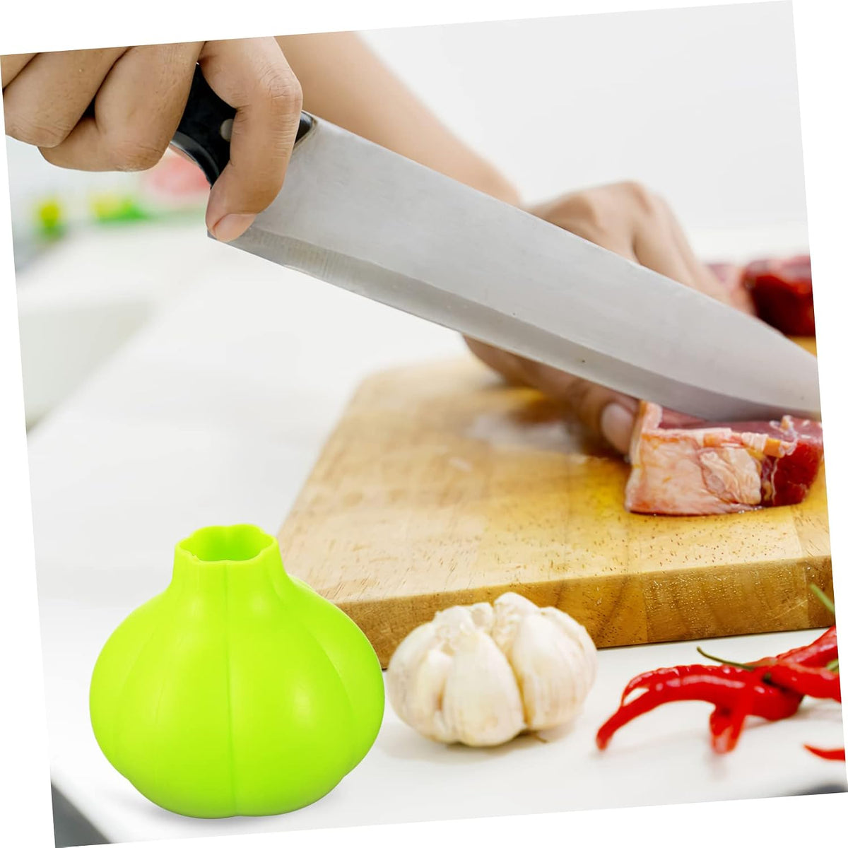 Silicone Garlic Peeler Tube with No Odor Transfer Portable Lightweight Garlic Peel Tool for Easy Skin Removal Food Grade Silicone No Waste Design Suitable for Kitchen and Bbq Use