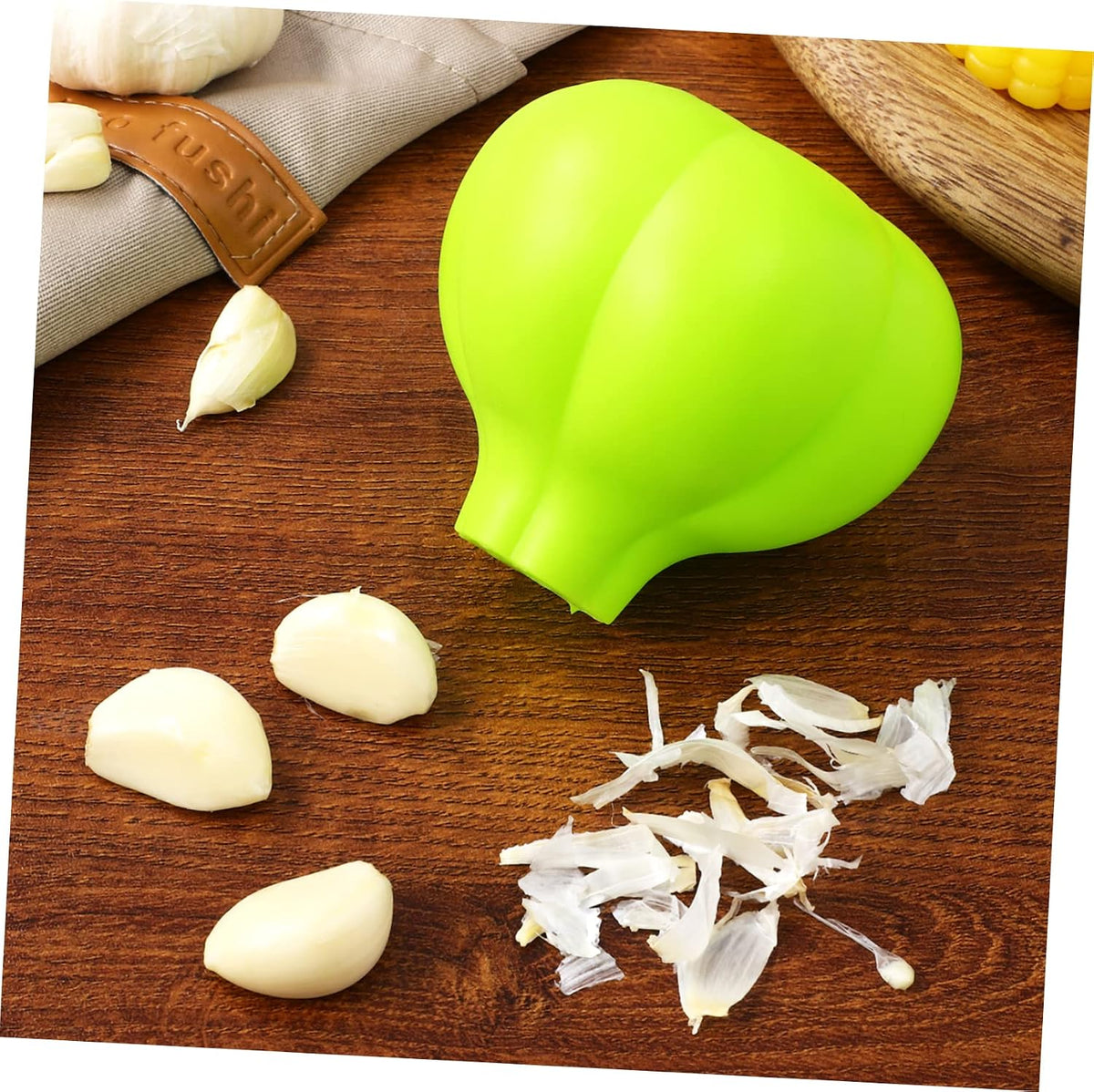 Silicone Garlic Peeler Tube with No Odor Transfer Portable Lightweight Garlic Peel Tool for Easy Skin Removal Food Grade Silicone No Waste Design Suitable for Kitchen and Bbq Use