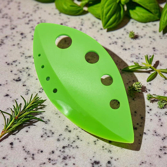 Leaf-Shaped Kitchen Herb Stripper, 8 Holes Fits a Variety of Spices, Herbs or Kale