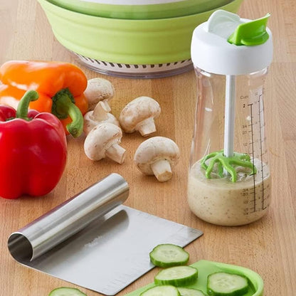 Salad Dressing Shaker Container, Dripless Pour, Leak-free, Soft Grip, BPA Free, Homemade Salad Dressing Bottle Mixer Measure, 500ml