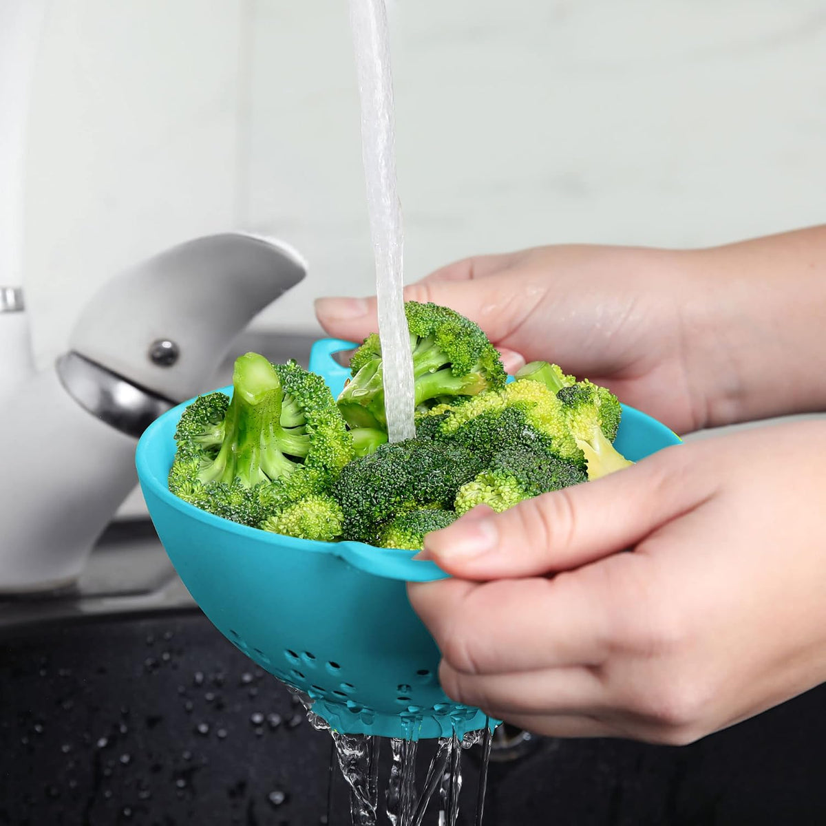 6-Inch Small Colander, 3-Cup Food Strainer, Smooth White