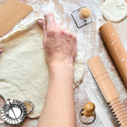 9 Pcs Gnocchi Pasta Making Tools kit - Gnocchi Board, Pasta Cutter, Ravioli Stamp, Wood Threaded Pasta Roller Pin Set, Noodle and Dumplings Maker, Homemade Kitchen Gift for Pasta Lovers