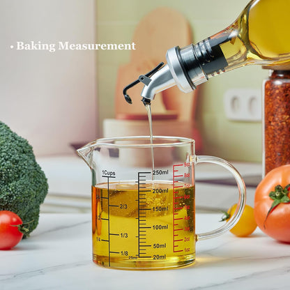 Glass Measuring Cup-[Insulated handle | V-Shaped Spout]-Made of High Borosilicate Glass Measuring Cup for Kitchen or Restaurant, Easy to Read, 250 ML (8 Oz, 1 Cup)