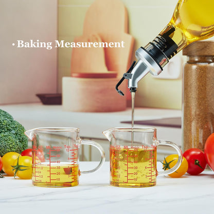 Glass Measuring Cup-[Insulated handle | V-Shaped Spout]-Made of High Borosilicate Glass Measuring Cup for Kitchen or Restaurant, Easy to Read, 250 ML (8 Oz, 1 Cup)