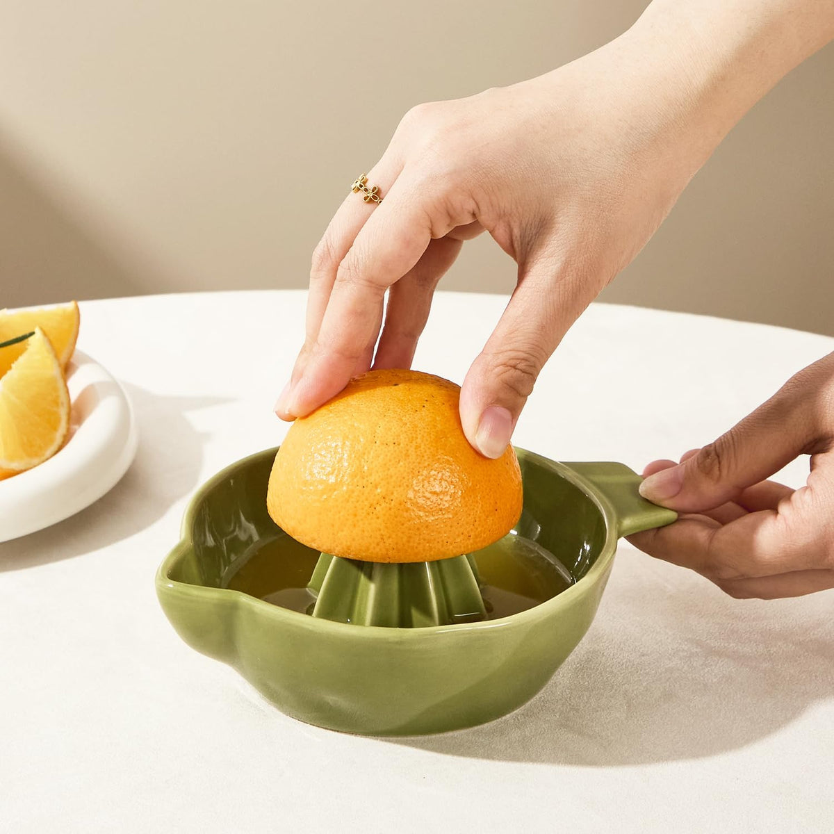Ceramic Lemon Juicer Reamer Manual Citrus Lime Hand Squeezer Bowl Handheld