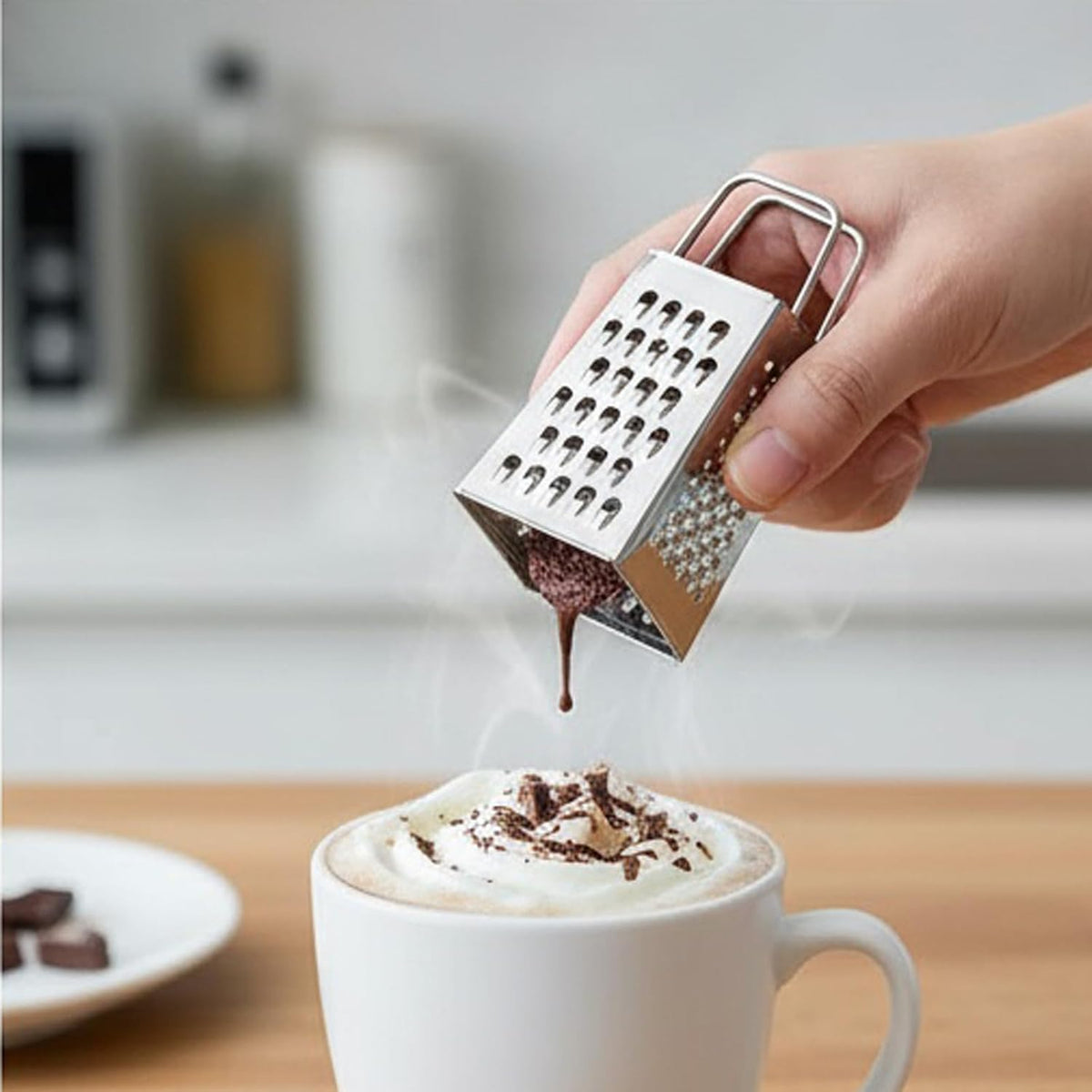 Mini Box Cheese Graters Set of 4, Stainless Steel Grater for Ginger, Garlic, Lemon, Potato, Chocolate, Vegetables (2.3 * 1.38inch)